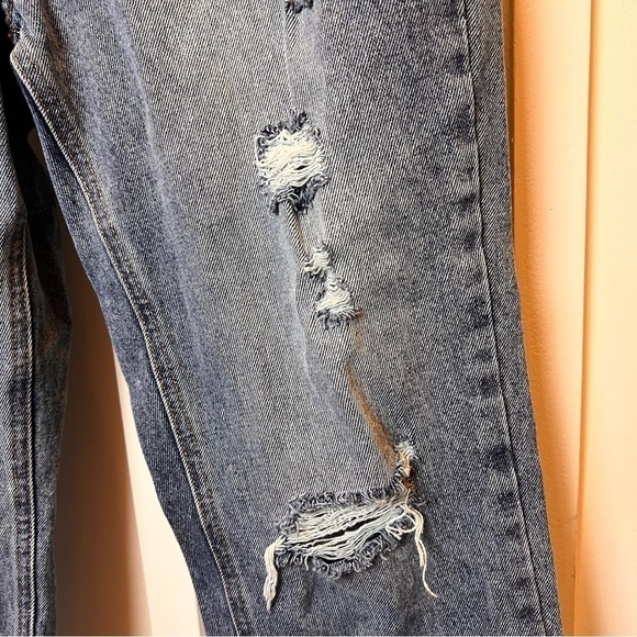 Cello Women's Juniors Size 7 Blue Straight Leg Distressed Raw Hem Ripped Jeans - Picture 2 of 12